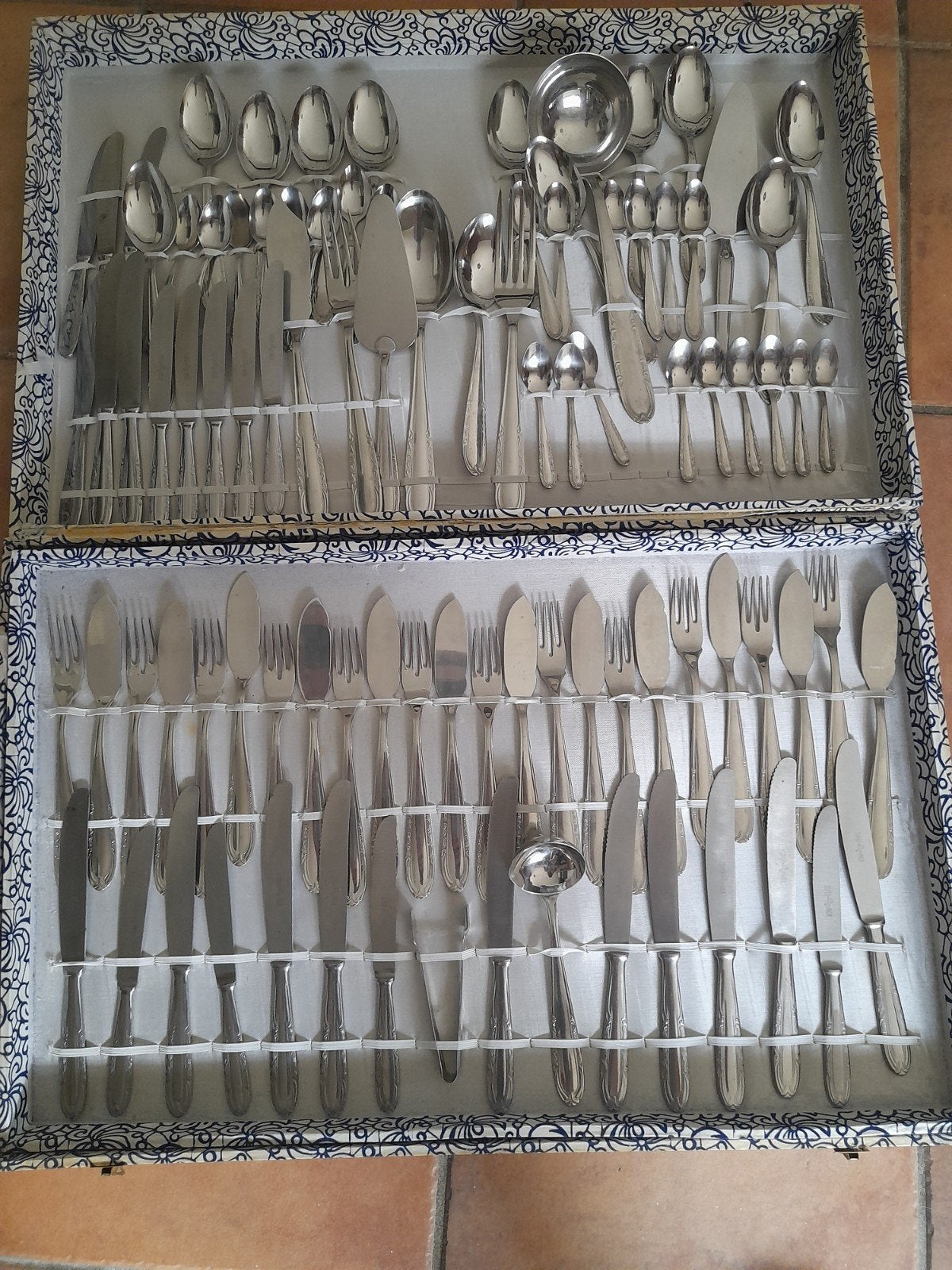 3-delig bestek van 150 stuks  inox 18/10 en 18/8, Ophalen of Verzenden
