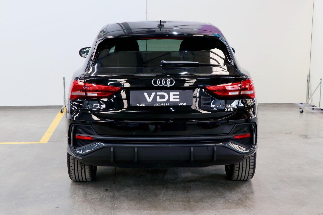 Audi Q3 45 TFSIe Sportback | Stronic, Auto's, 0 min, 0 kg, Zwart, https://public.car-pass.be/vhr/80e6f4b3-97a5-4dd1-95ce-2b51ca33385e