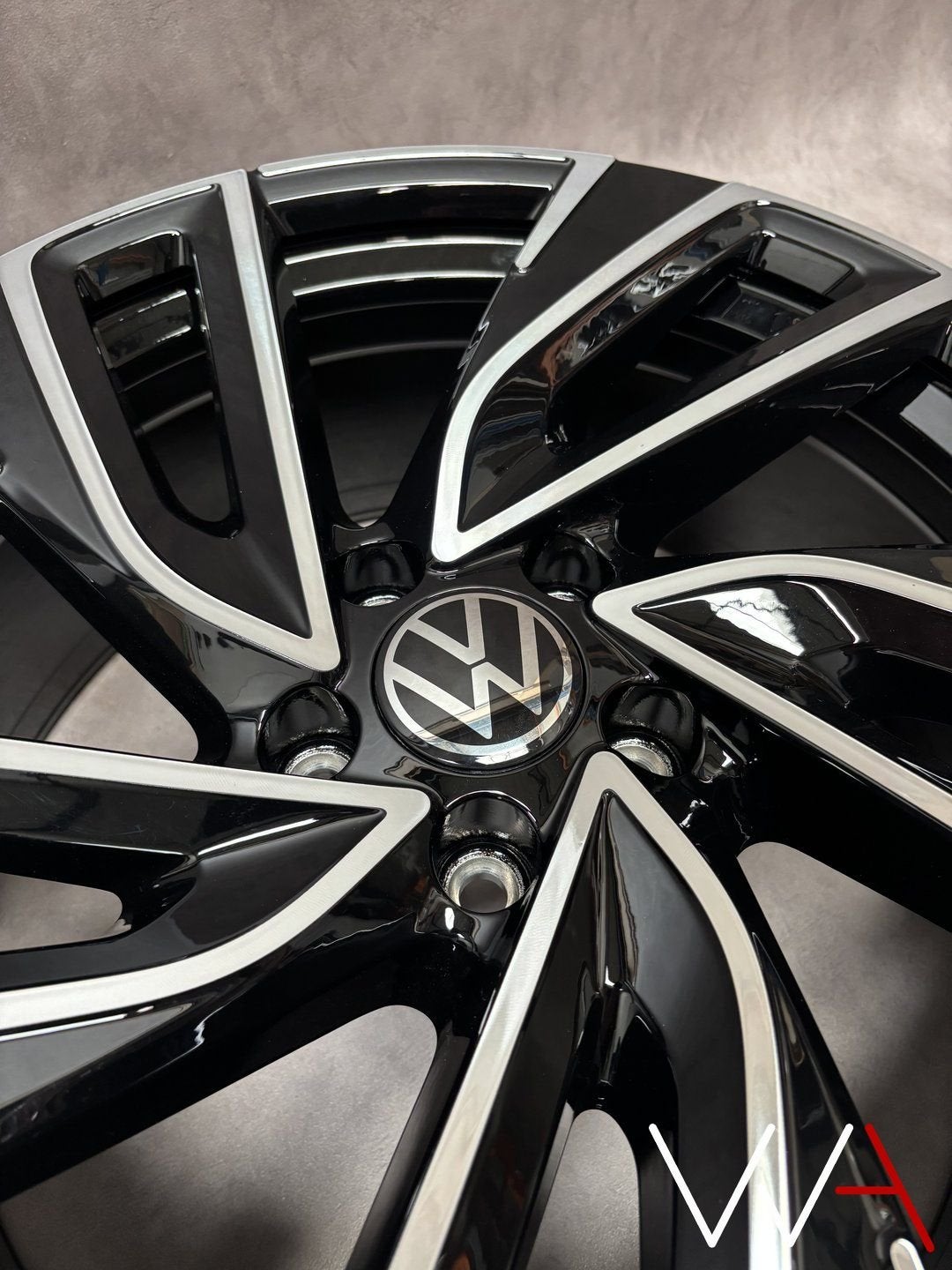 1x 19'' Volkswagen Arteon / Passat ''Adelaide'' velg BTW OEM, Véhicule de tourisme, -, Pneu(s), 19 pouces