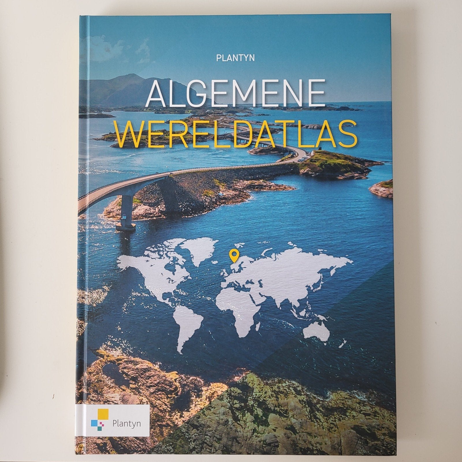 Algemene wereldatlas, Enlèvement, Etienne Van Hecke; Dirk Vanderhallen; Gert Verstraeten