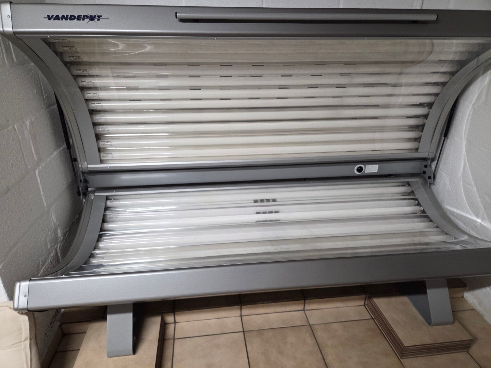 Zonnebank, Enlèvement, Comme neuf, Banc solaire double, 15 lampes ou plus