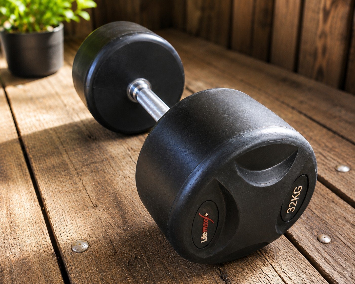 Dumbell 32 kg, Enlèvement