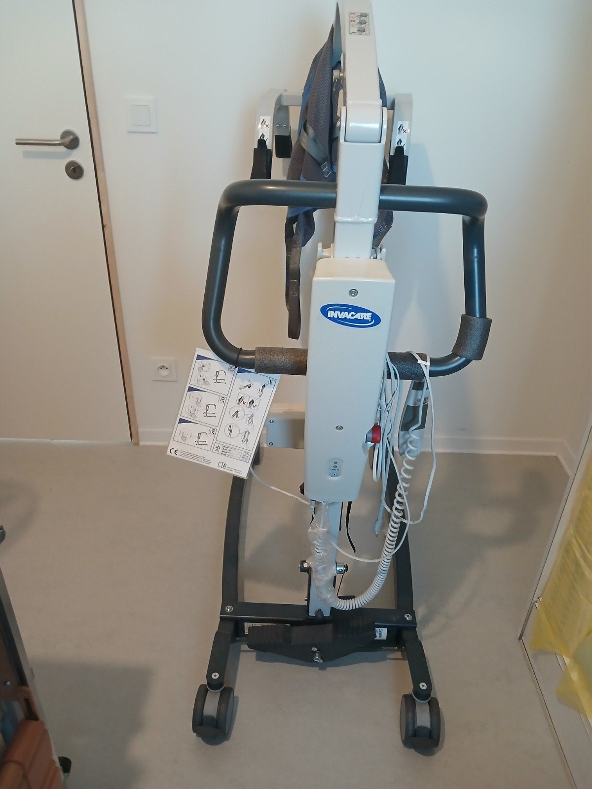 Lève-personne electrique pliant Lifty avec Sangle, Enlèvement, Pliant