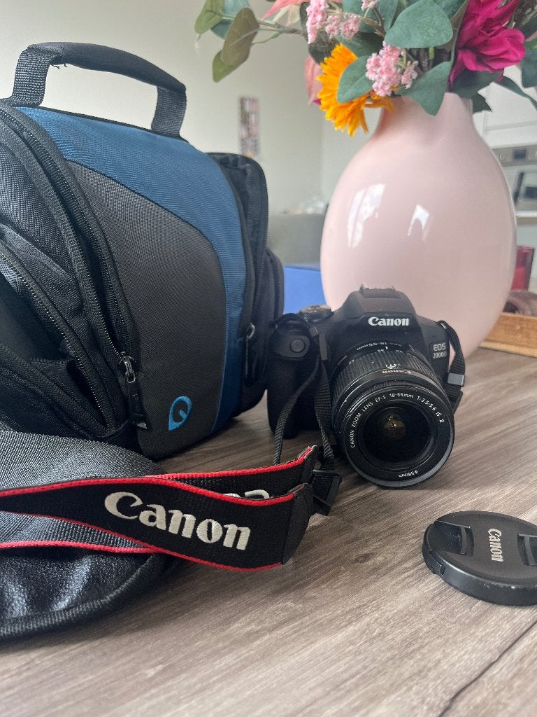 Canon 2000D, Audio, Tv en Foto, Fotocamera's Digitaal, Ophalen, Zo goed als nieuw, Cameratas, Canon