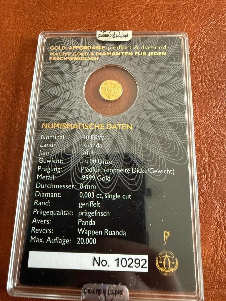 Gold Panda 2018 Rwanda 1/100 oz 9999 Goud Piedfort & Diamond, Postzegels en Munten, Ophalen, Goud