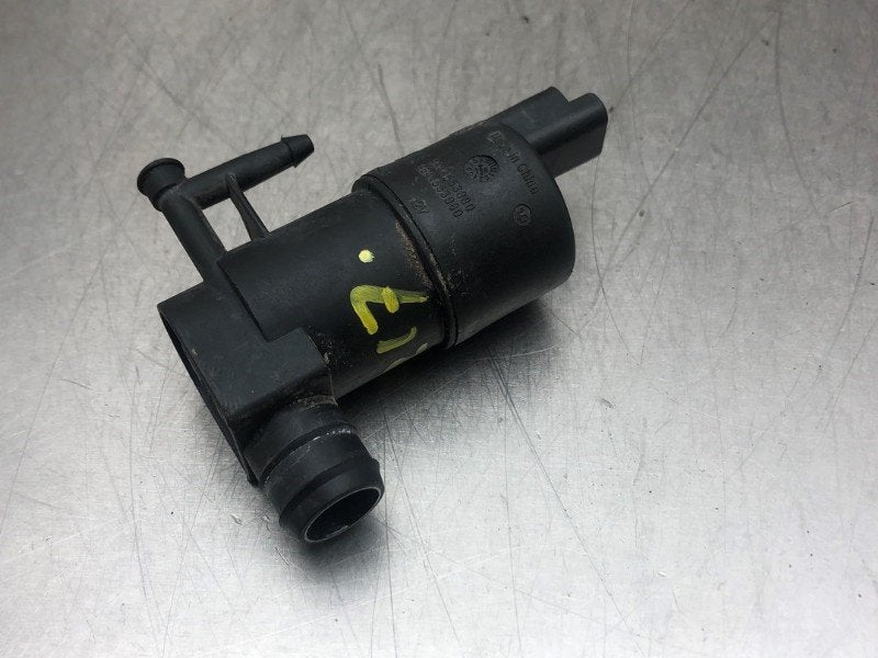 LAVE-GLACE POMPE AVANT Nissan NV 250 (WF) (|9641553880|), Utilisé, Nissan