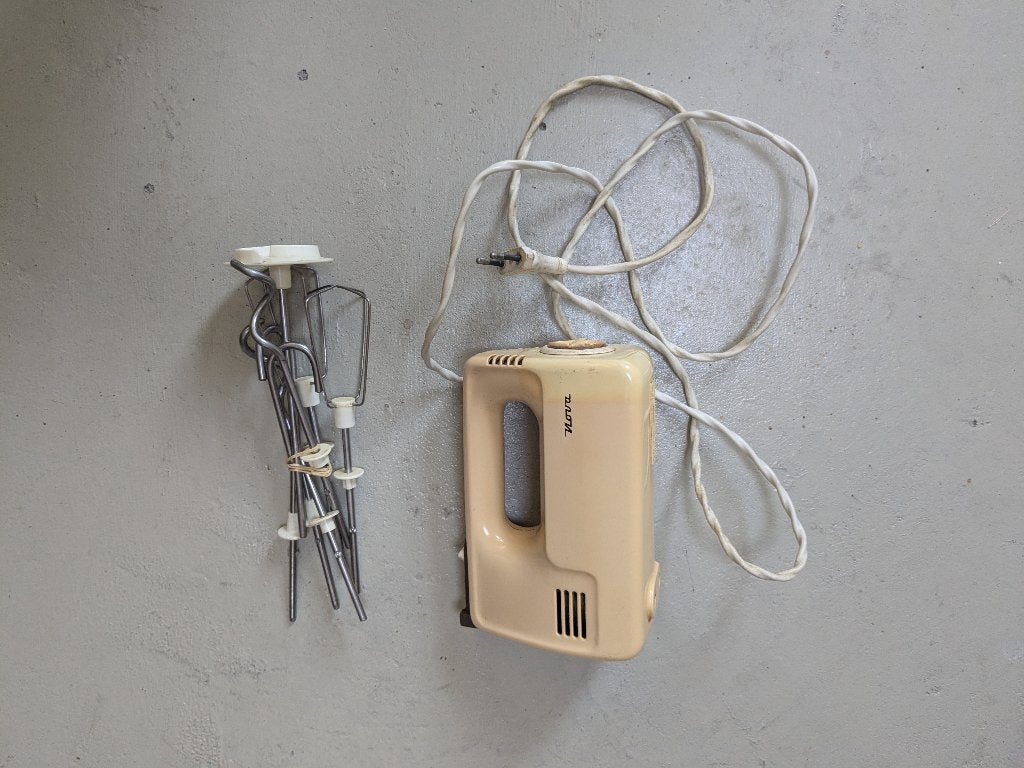 Vintage Nova Handmixer, Elektronische apparatuur, Keukenmixers, Ophalen of Verzenden, Gebruikt