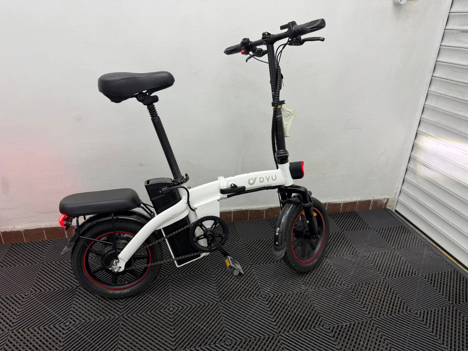 Vélo électrique, Enlèvement, Comme neuf