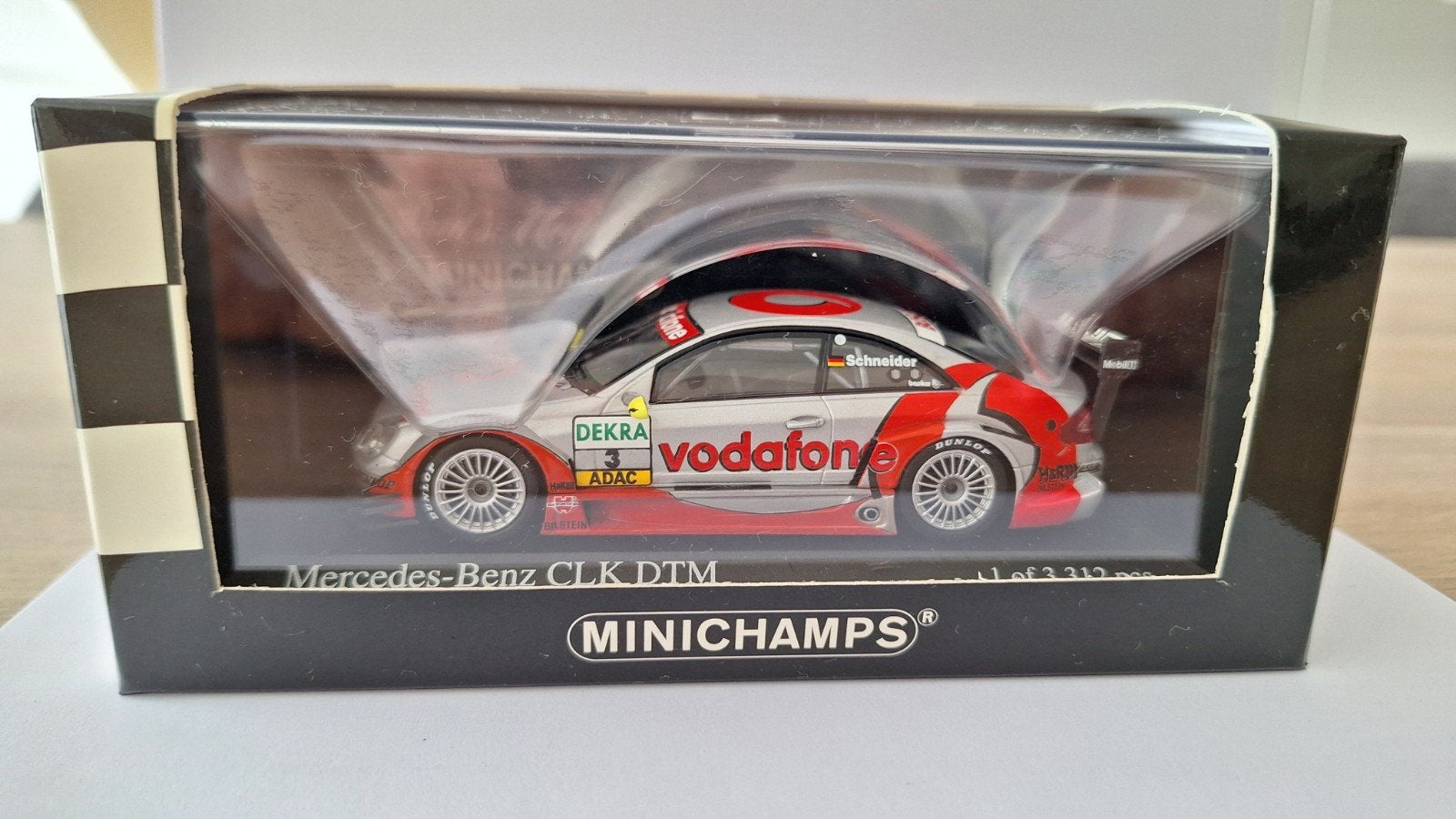 Minichamps 1:43 - DTM 2003 - Mercedes CLK Coupé, B.Schneider, Ophalen of Verzenden, Nieuw, Auto, MiniChamps
