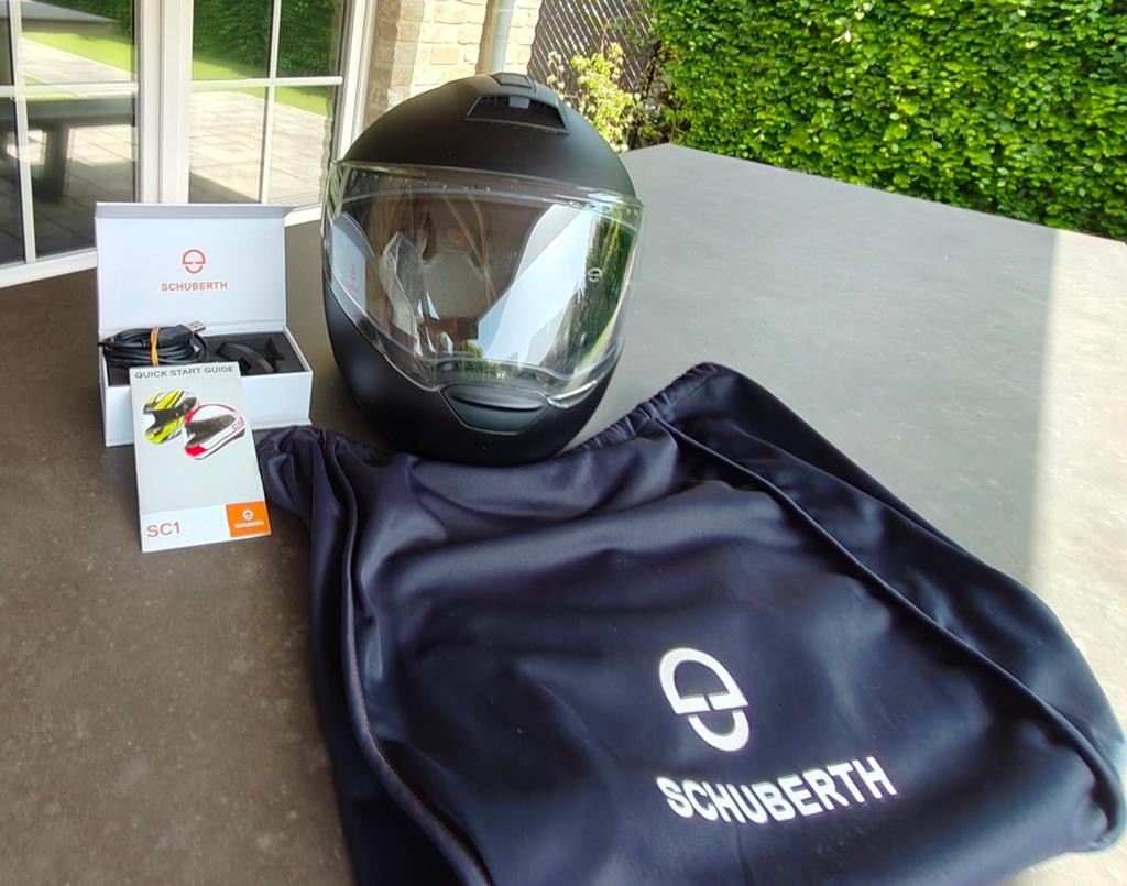 Shubert motorhelm C4 pro xs/53 met communicatie systeem., Motoren, Ophalen, XS