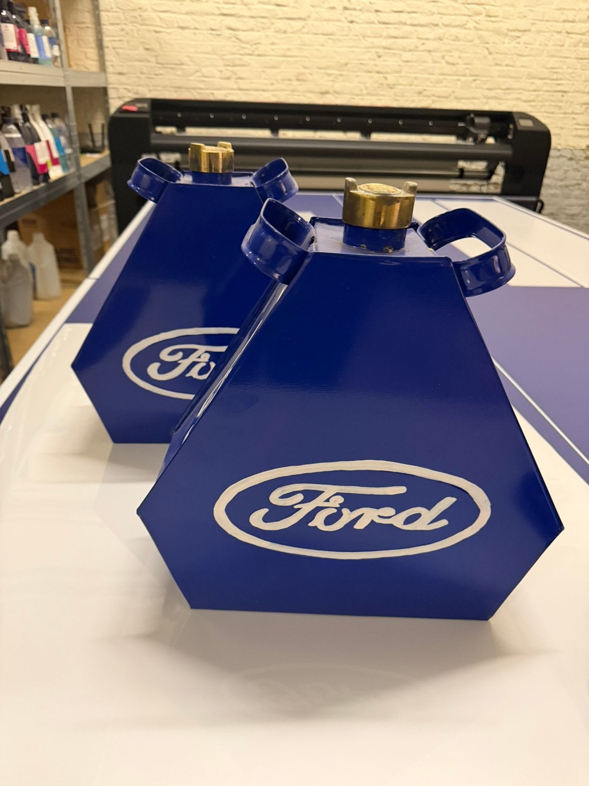 Authentieke Ford jerrycans, Verzamelen, Ophalen