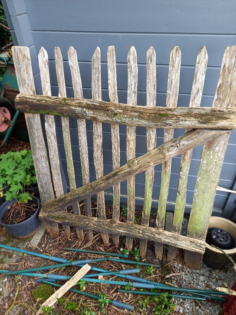 poortje uit kastanjehout, Tuin en Terras, Tuinhekken en Hekwerk, Ophalen, Gebruikt, Hout, Tuinhek