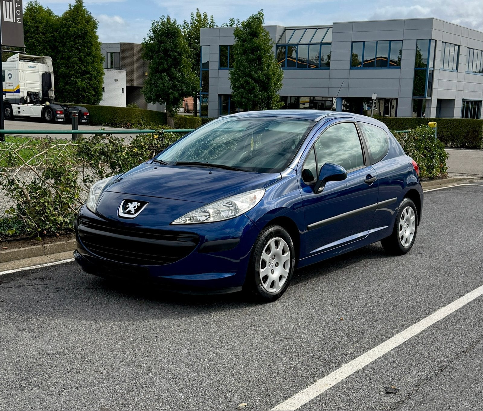 Peugeot 207 1.4 VTI | CarPlay | Camera | Airco l LEZ OK, Autos, Achat, Noir, Particulier, Tissu