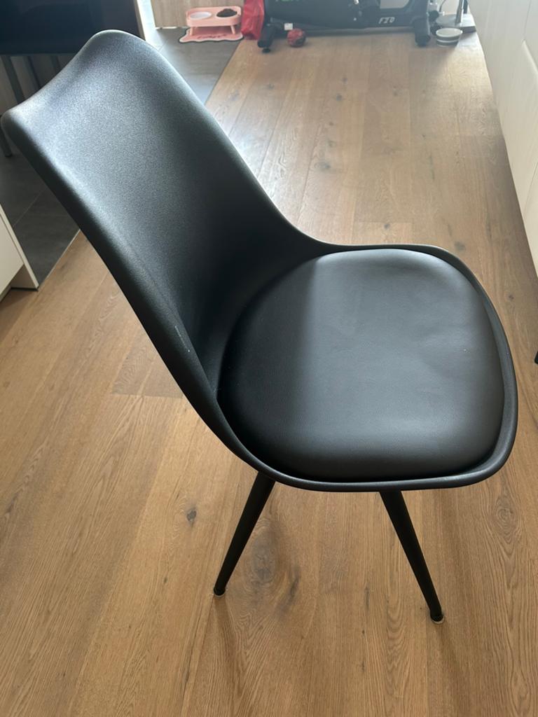 Living of keuken stoelen volledig zwart, Huis en Inrichting, Ophalen of Verzenden, Zo goed als nieuw, Zwart
