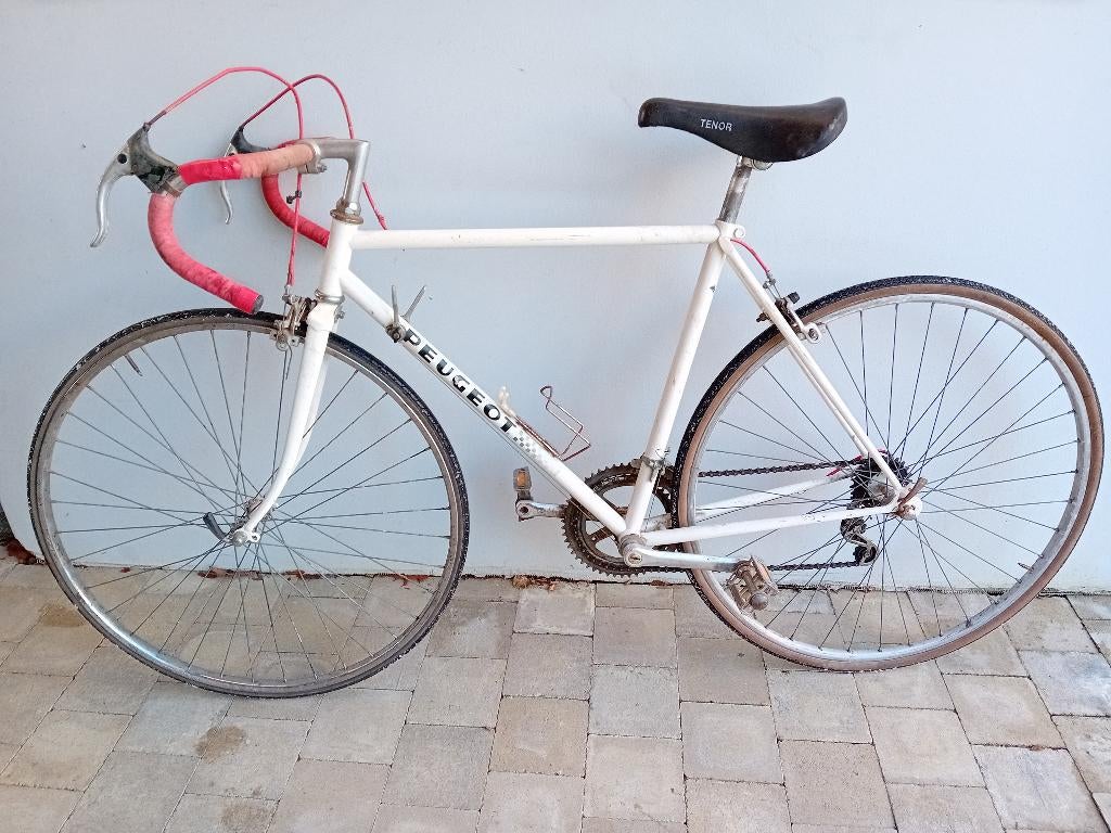 Vintage koersfiets Peugeot maat 51 goede staat, Fietsen en Brommers, Fietsen | Racefietsen, Ophalen, 28 inch, Velgrem, 49 tot 53 cm