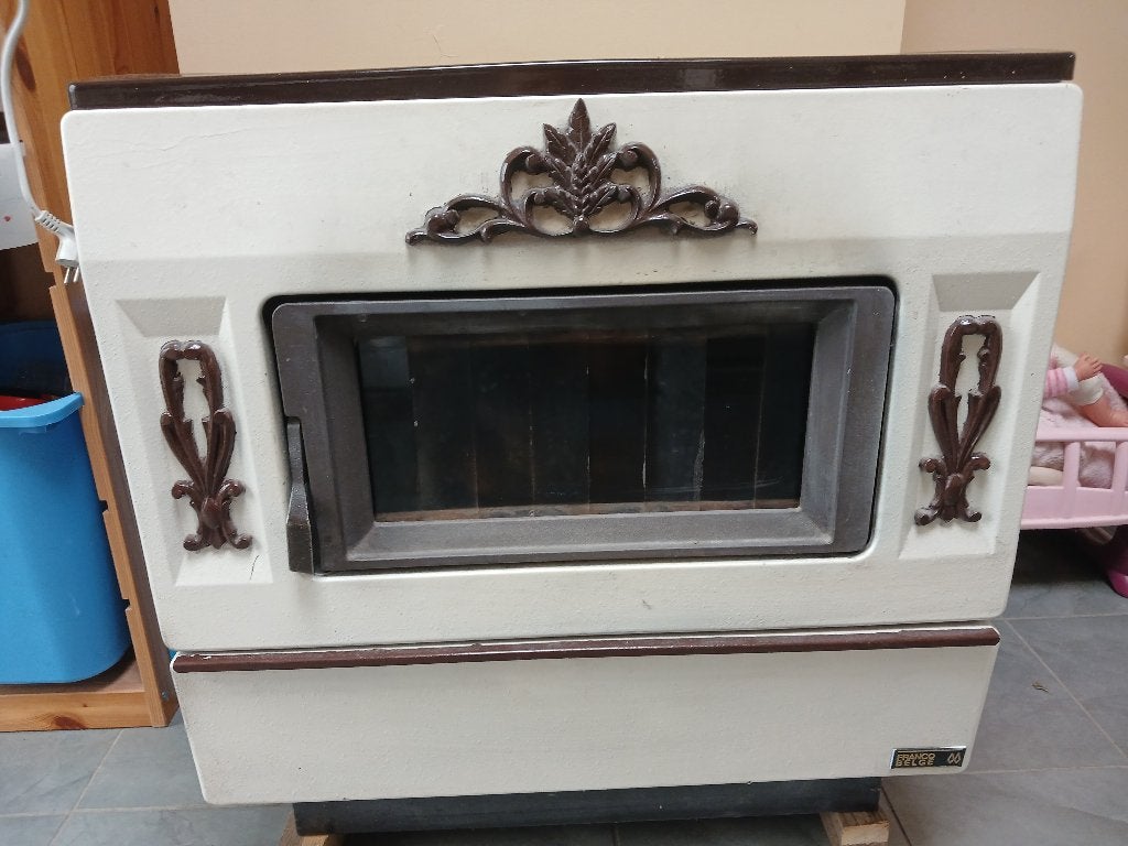 Poêle a charbon/bois, Bricolage & Construction, 800 watts ou plus, Enlèvement, Utilisé, Poêle