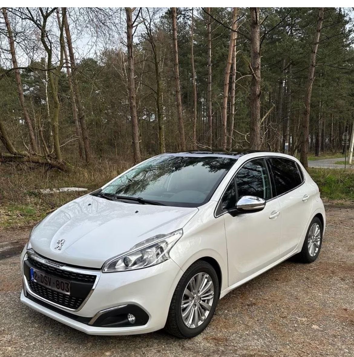 Peugeot 208, 1.2 Puretech, Allure, Voorwielaandrijving, Stof, 5 deurs, Particulier