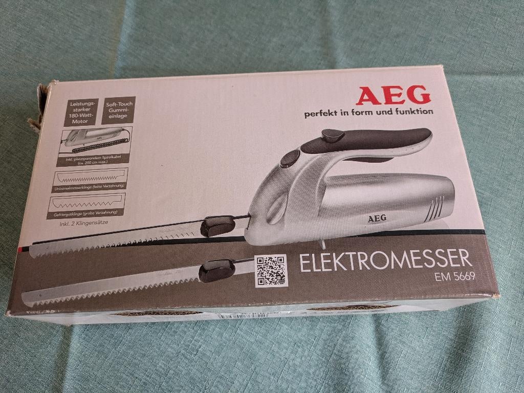 Couteau électrique AEG EM 5669, Electroménager, Enlèvement, Utilisé, Électrique