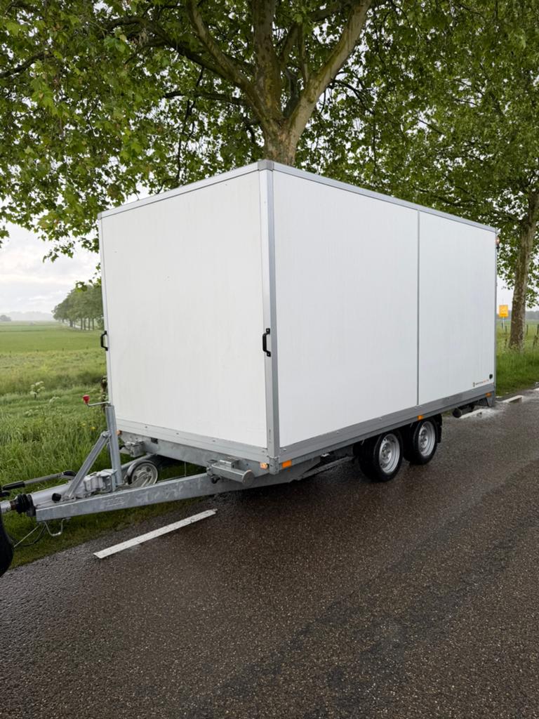 Saris Grote Gesloten Aanhanger 4x2x1,90 3,5 ton Bj:23, Auto diversen, Aanhangers en Bagagewagens, Zo goed als nieuw, Ophalen