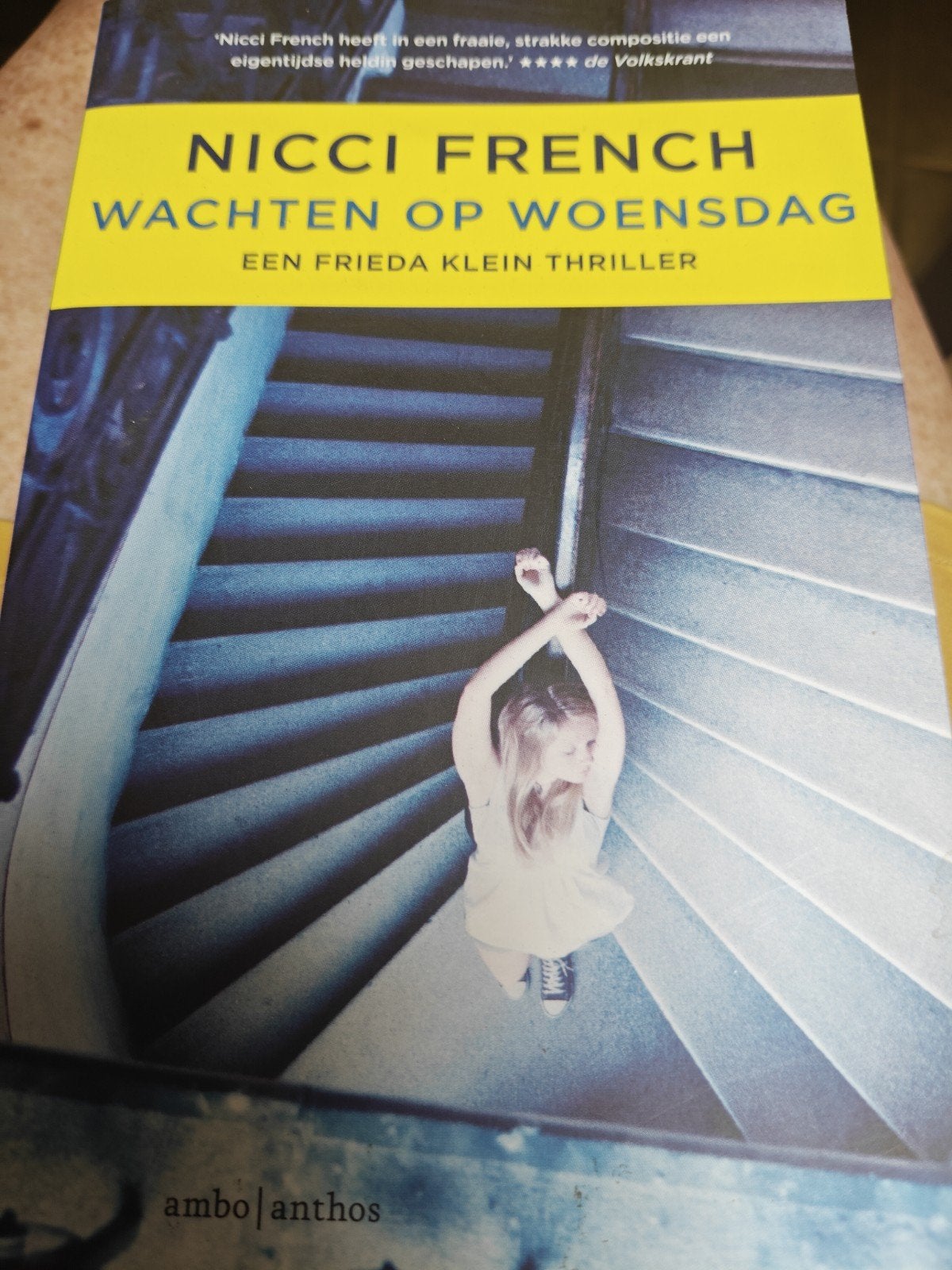 Nicci French - Wachten op woensdag, Boeken, Thrillers, Gelezen, Ophalen