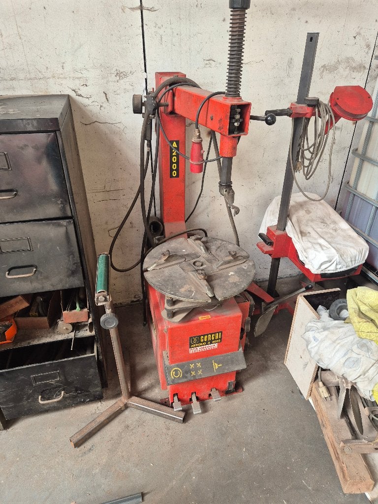 Corghi bandenmachine A2000, Enlèvement, Utilisé