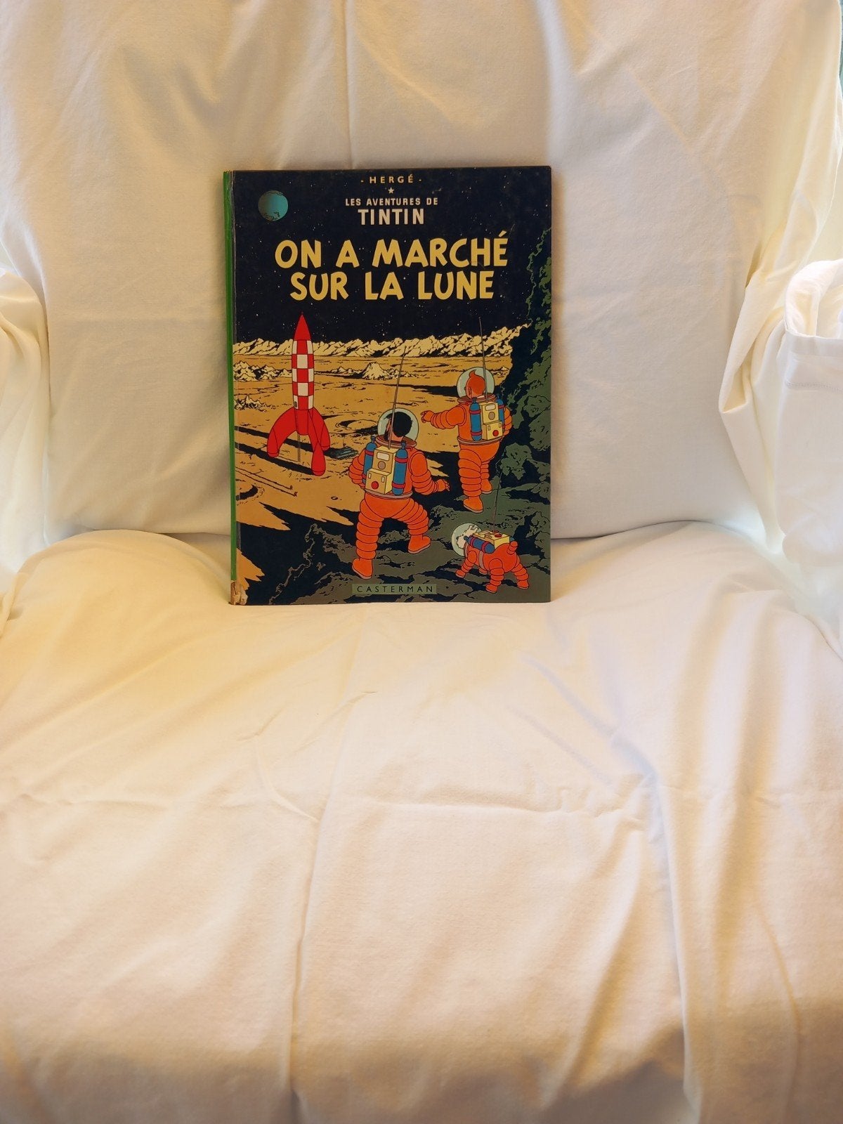 TITIN SUR UN MARCHÉ SUR LA LUNE, Enlèvement