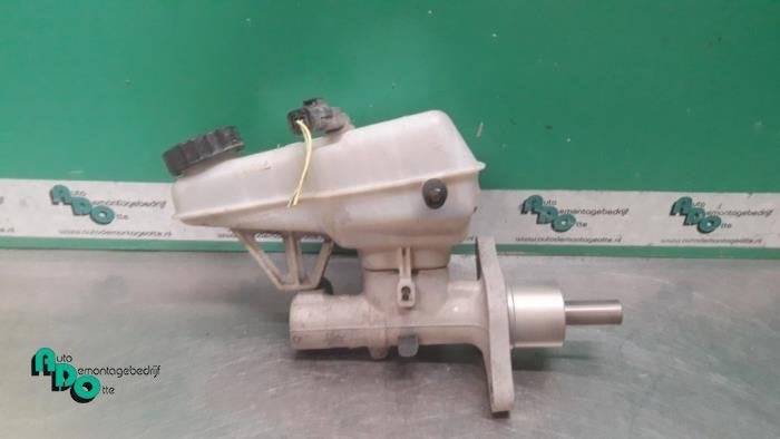 Cylindre de frein principal d'un Peugeot Expert (Expert 07-), -, 3 mois de garantie, Utilisé, -