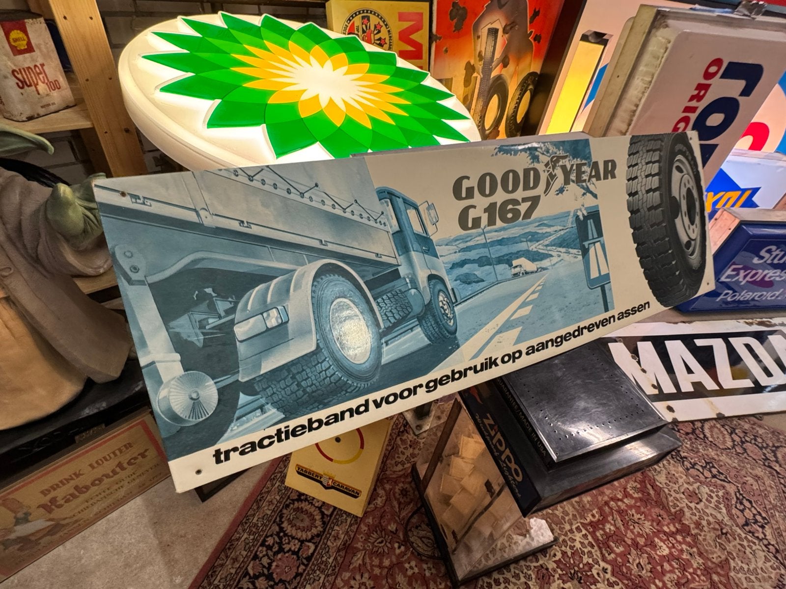 GoodYear tire un vieux panneau d'affichage, Collections, Enlèvement ou Envoi, Utilisé, Panneau publicitaire