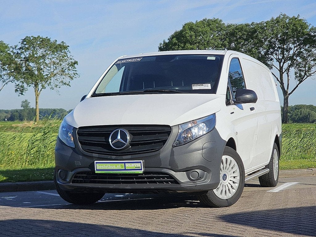 Mercedes-Benz eVito eVito Lang 66 kWh W1VVUBFZ8P4178925, Auto's, Gebruikt, https://public.car-pass.be/vhr/c39a2635-d18a-4ad1-84df-50caf959ba9d