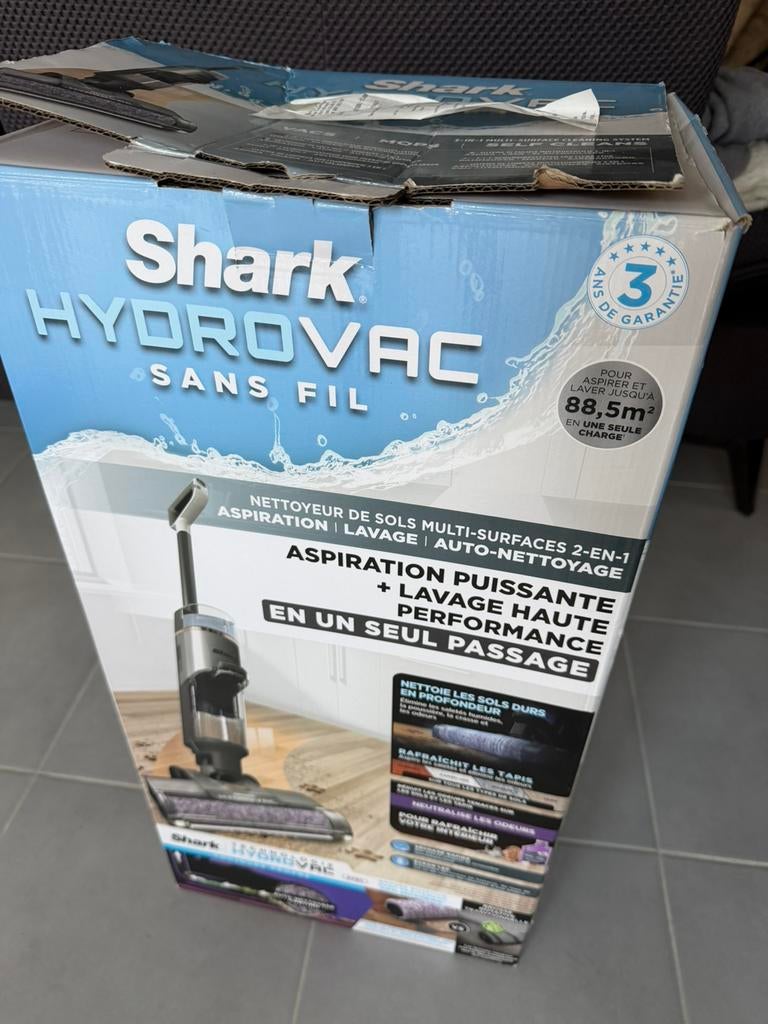 Aspirateur lavant Shark sans fil sous garantie., Enlèvement