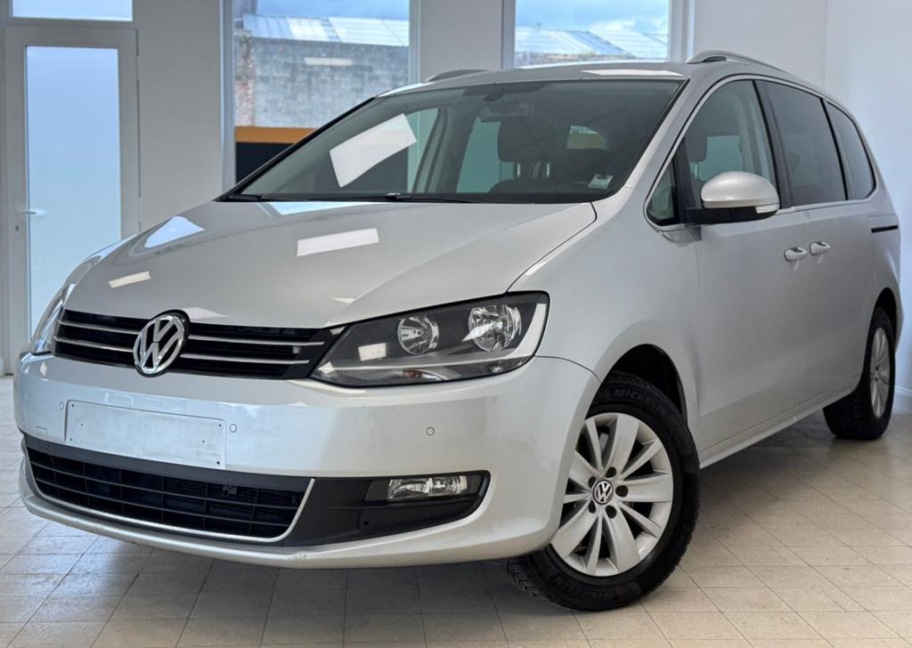 VW SHARAN 2L TDI 1ER BOÎTE AUTOMATIQUE CARNET 7PLACES, Autos, Entreprise, 7 places, Entretenue par le concessionnaire, 5 portes