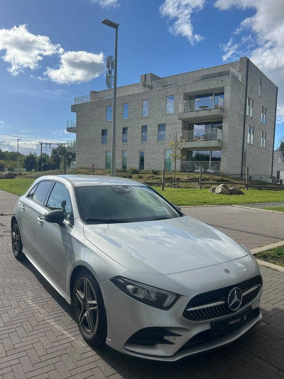 MERCEDES A200 AMG LINE, Autos, Achat, Euro 6, Entretenue par le concessionnaire, Noir