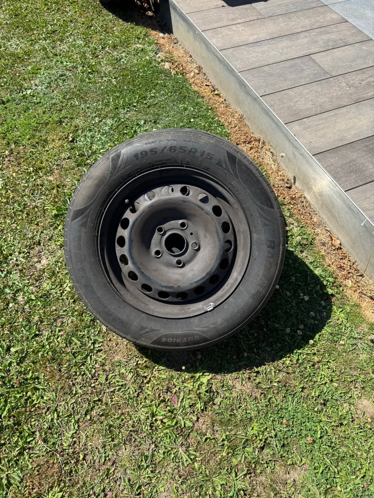 2 pneus été Minerva 195/65 R15 91H sur jantes acier, Auto-onderdelen, Banden en Velgen, Ophalen, Gebruikt, Banden en Velgen, 195 mm