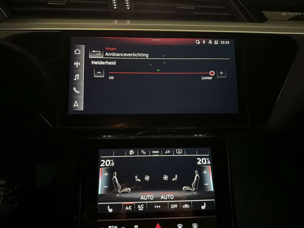 Audi Q8 e-tron 55 QUATTRO 408PK * FULL BLACK PACK * S-LINE *, Auto's, Automaat, Skiluik, Zwart, 408 pk