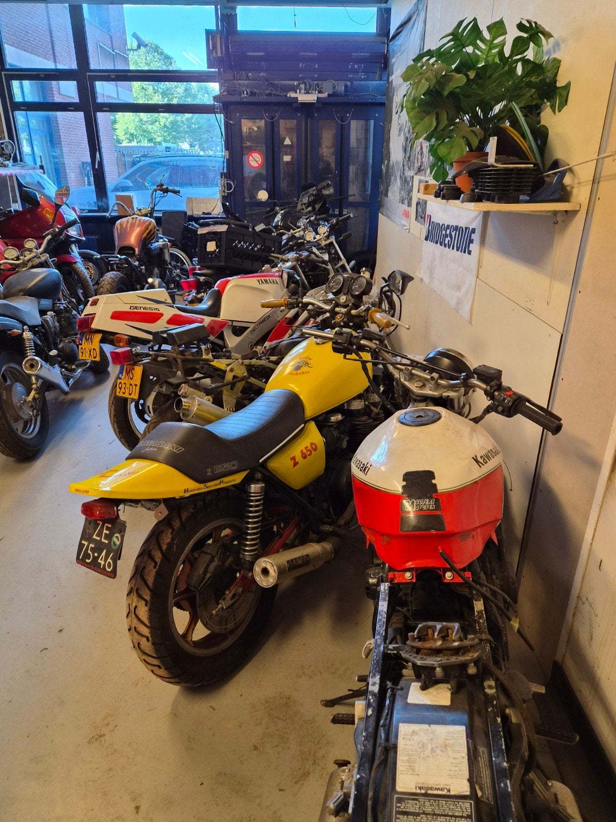 opheffing motor hobby, Motos, Enlèvement