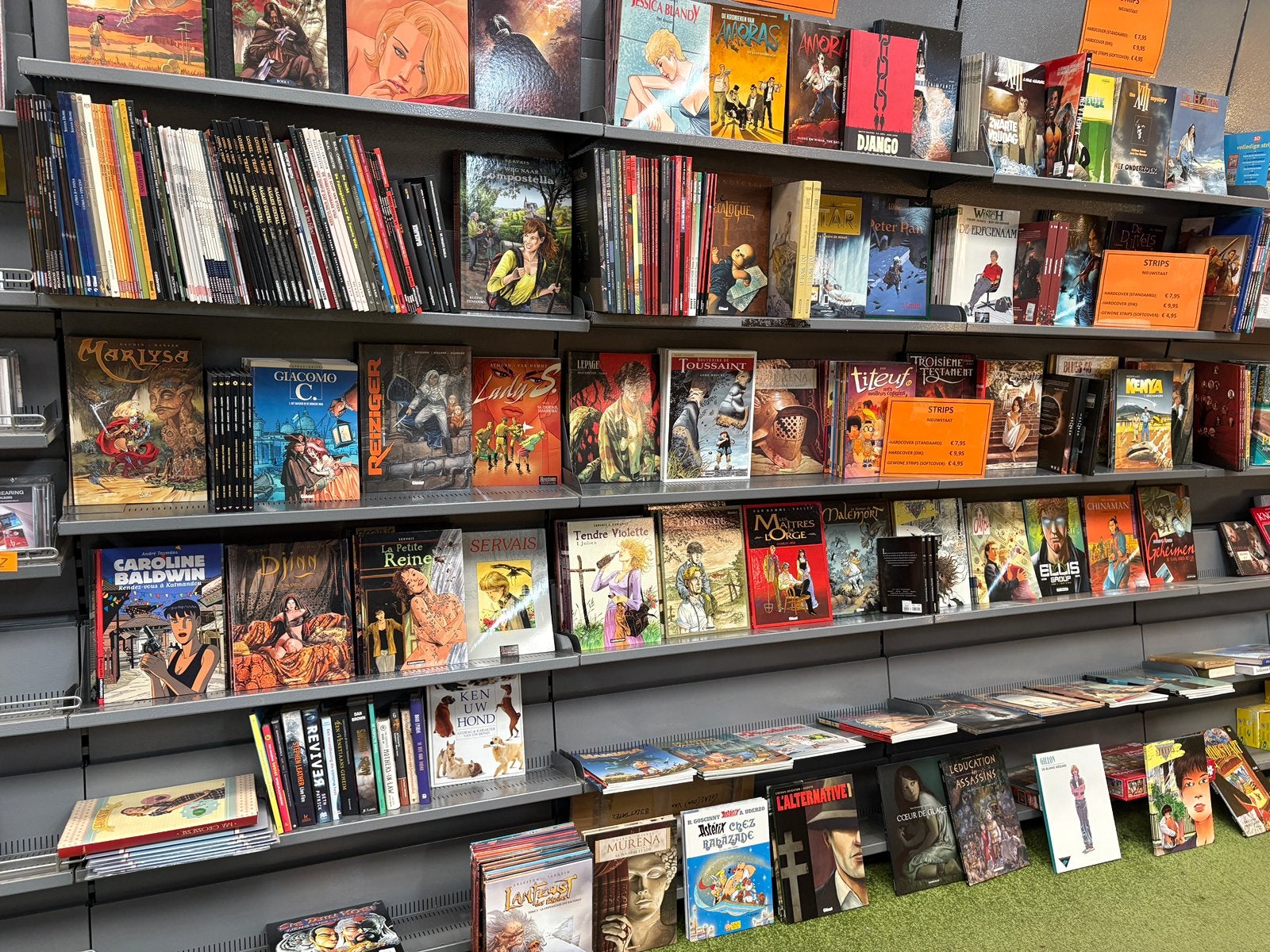 Grote collectie strips, Ophalen, Zo goed als nieuw