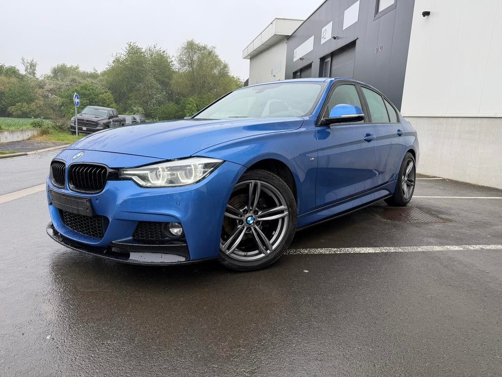 A vendre bmw 320i pack m, Autos, Alcantara, Noir, 5 portes, Particulier