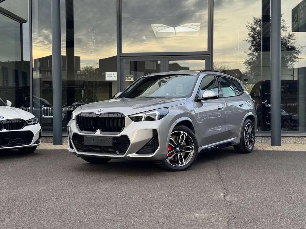 BMW X1 sDrive18i M Sport Pro / PANODAK / KEYL / ADAPT LED, Argent ou Gris, Achat, Entreprise, 5 portes