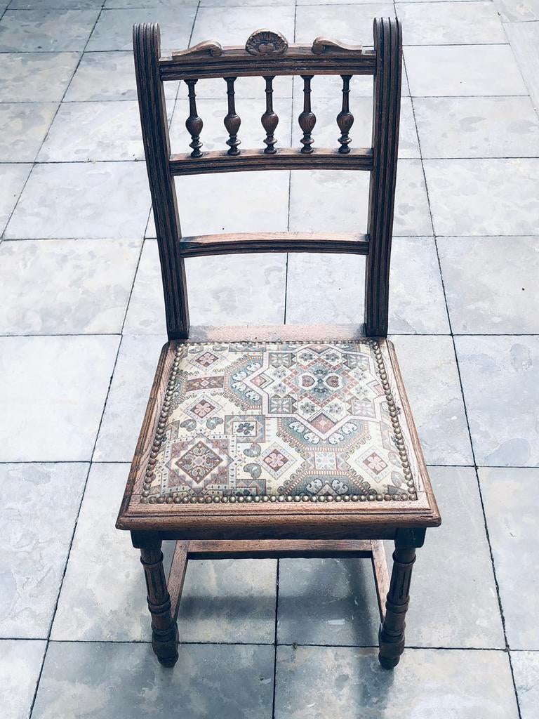 6 Antieke stoelen in goede staat., Ophalen