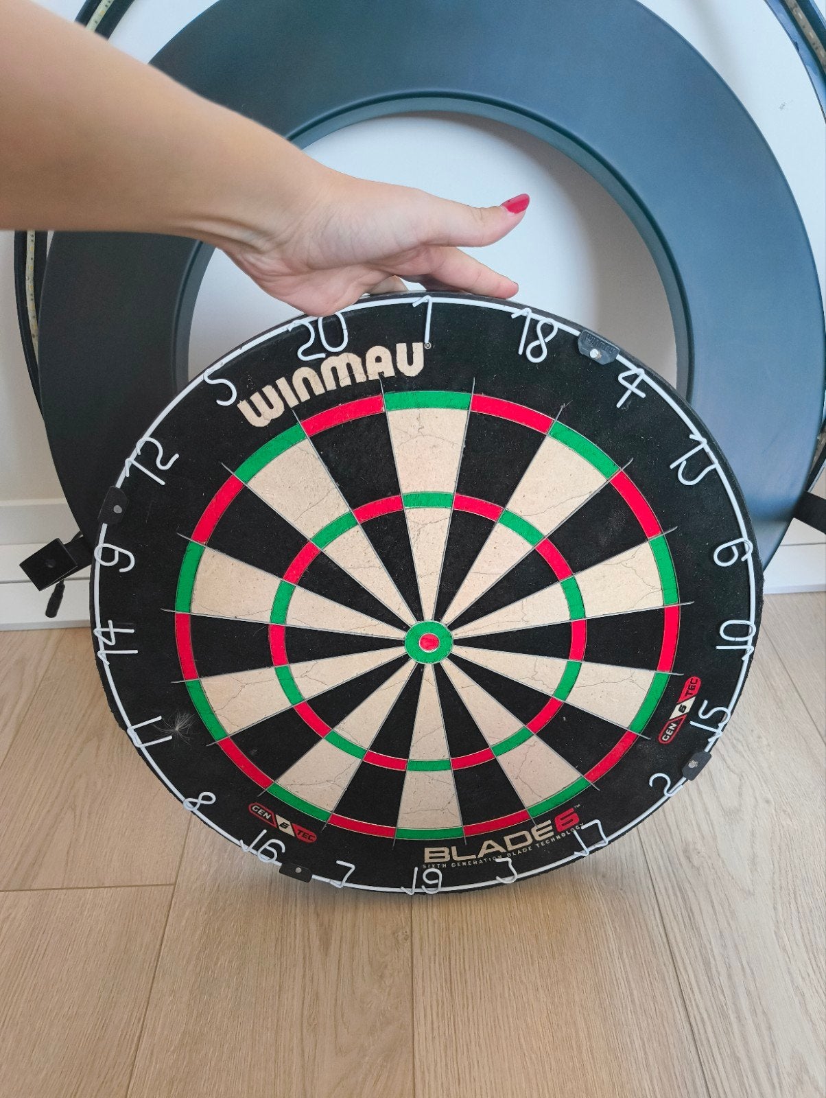 Winmau - Dartbord met verlichtingsring en surround, Ophalen, Zo goed als nieuw, Dartbord