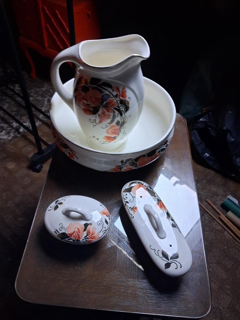 Faïence, nécessaire de toilette  ancien, Antiquités & Art, Enlèvement ou Envoi