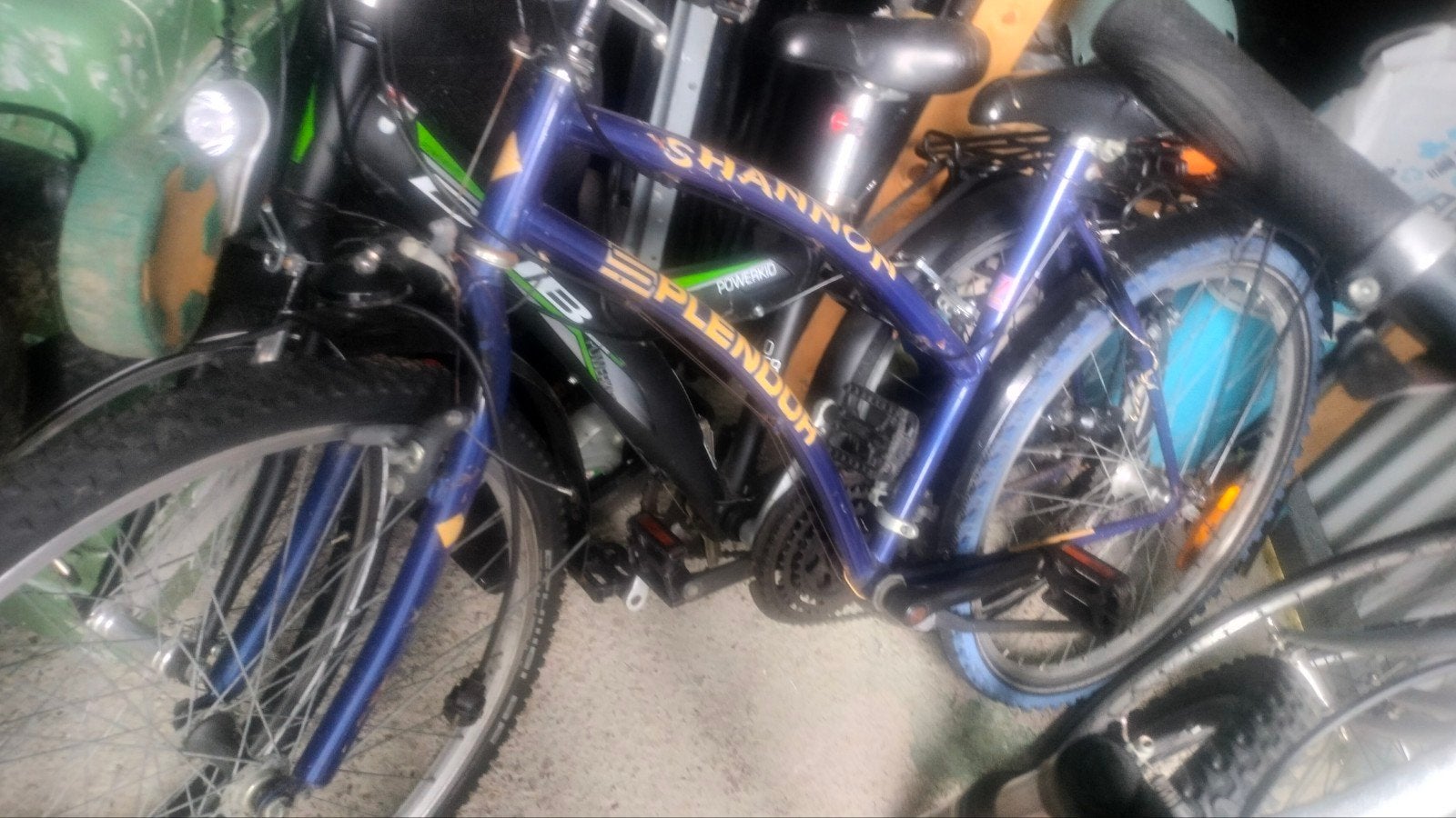fitsen, Vélos & Vélomoteurs, Enlèvement