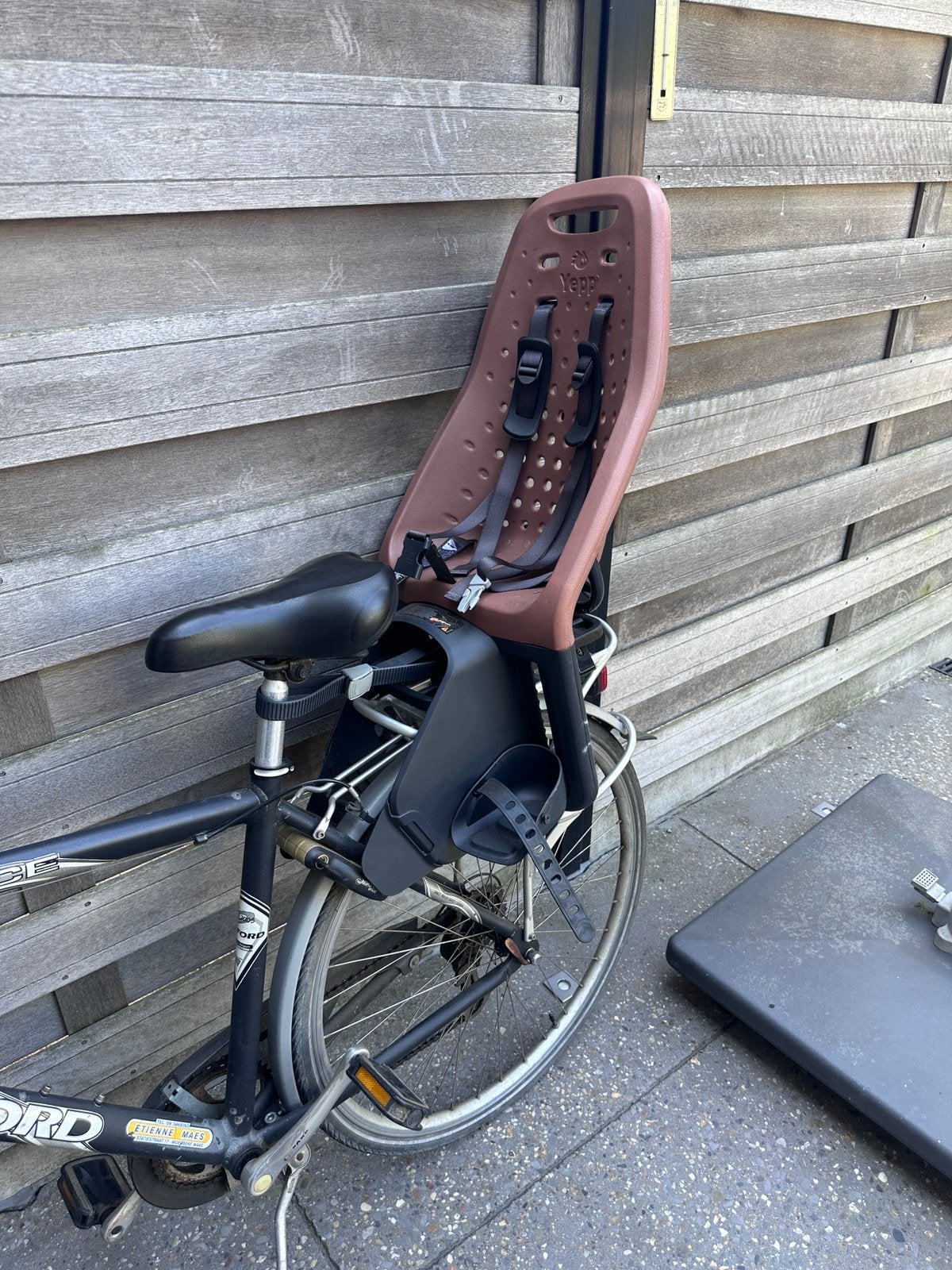 Yepp fietsstoel bruin, Fietsen en Brommers, Ophalen, Zo goed als nieuw