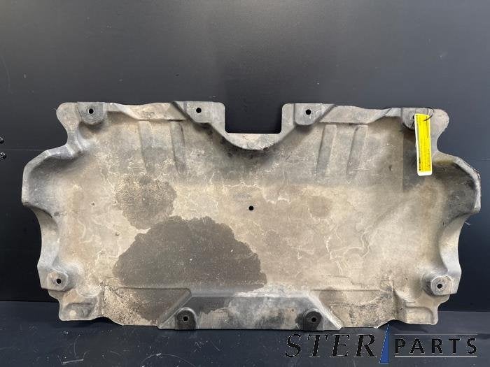 Plaque de protection moteur d'un Mercedes C-Klasse, 3 mois de garantie, Utilisé, -, -