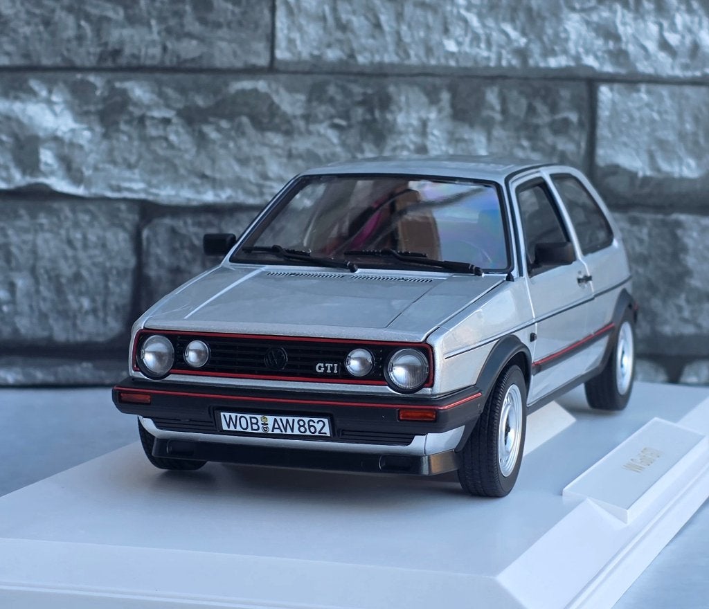 VW Golf 2 GTI 1989 Argent Diamant 1/18ème, Hobby en Vrije tijd, Auto, Norev, Ophalen of Verzenden, Norev