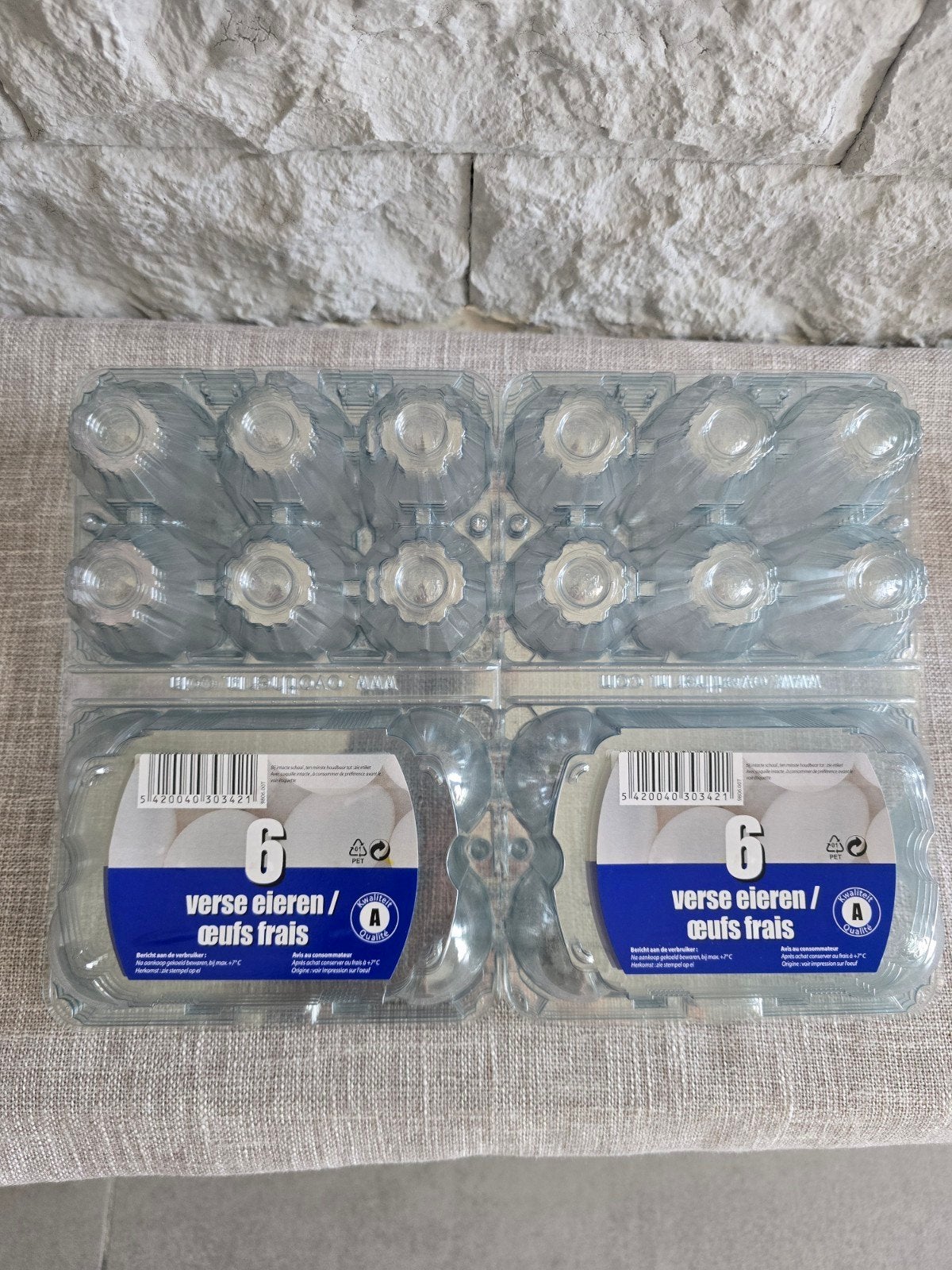 Eierdozen, Ophalen