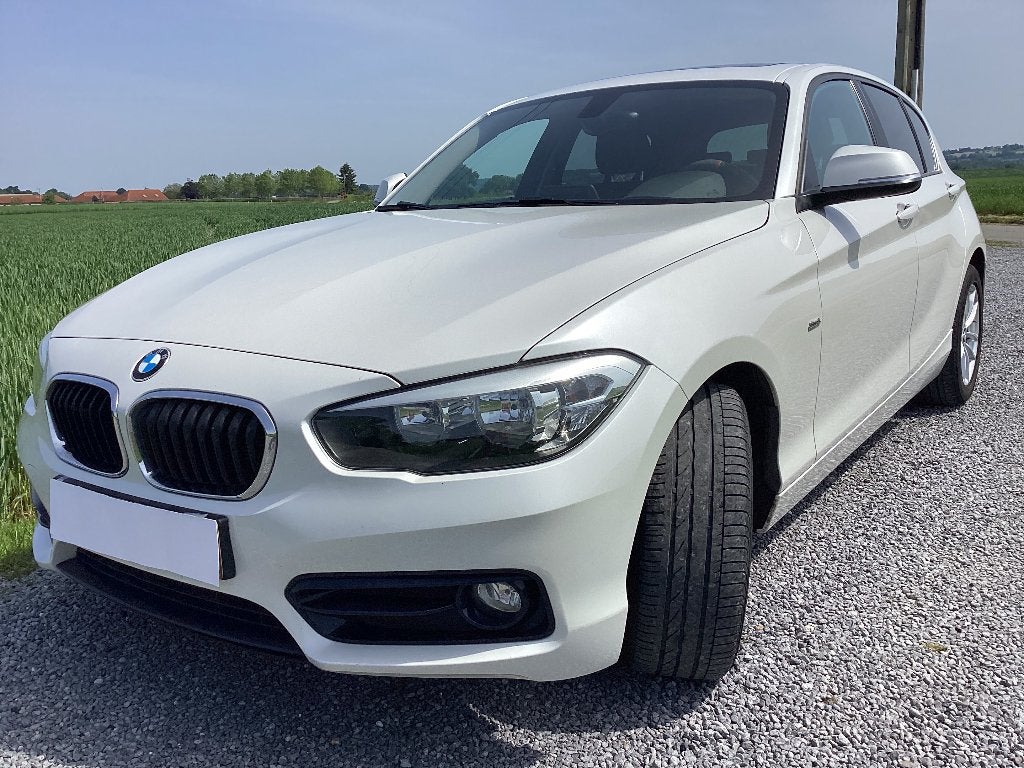 BMW 118i Sport PERFEKT - ALÉÉN MAAR 84.000 Km !!, Auto's, BMW, 100 kW, 1 Reeks, 1440 kg, Zwart