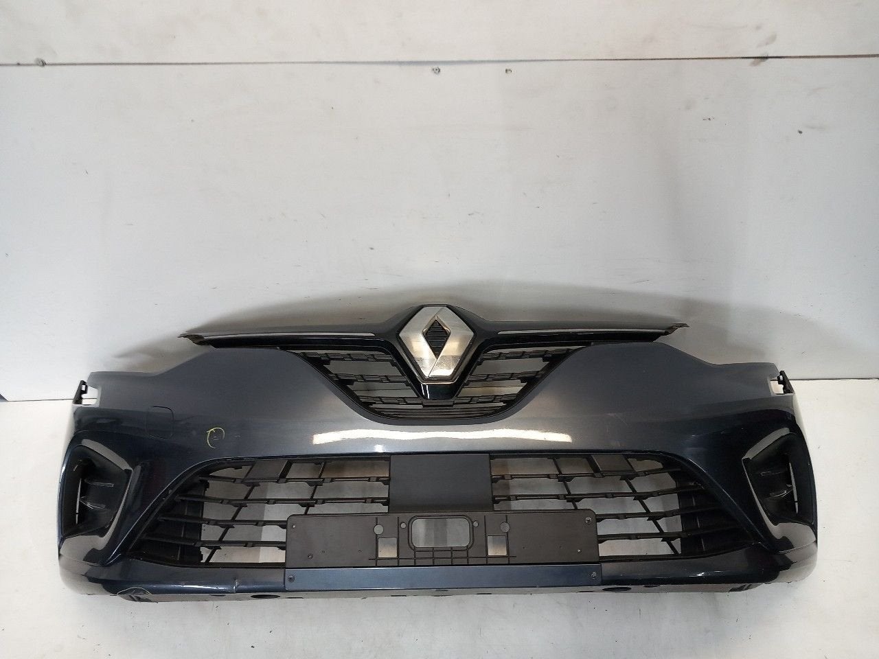 Bumper voor Renault Clio, Onderdelen@venauto.nl, Van der Ven Autorecycling B.V., Gebruikt, Ettenseweg 76, 4706 PB Roosendaal, The Netherlands
