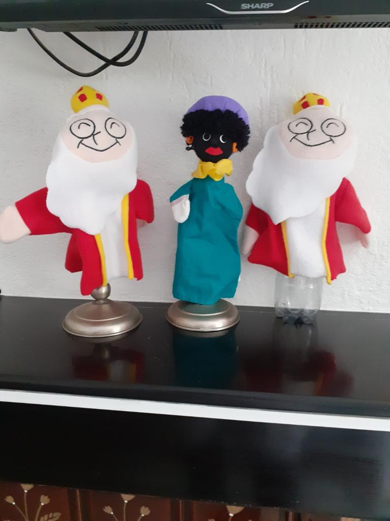 Sinterklaas handpoppen en zwarte Piet handpop, Diversen, Sinterklaas, Ophalen of Verzenden