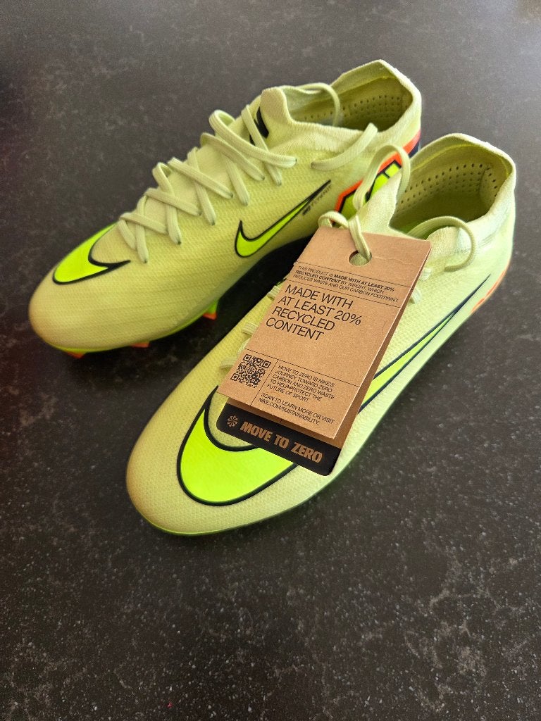 Voetbalschoenen nike (maat 39), Enlèvement ou Envoi, Neuf, Chaussures